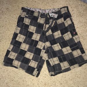black and tan checkered air walk cargo shorts
